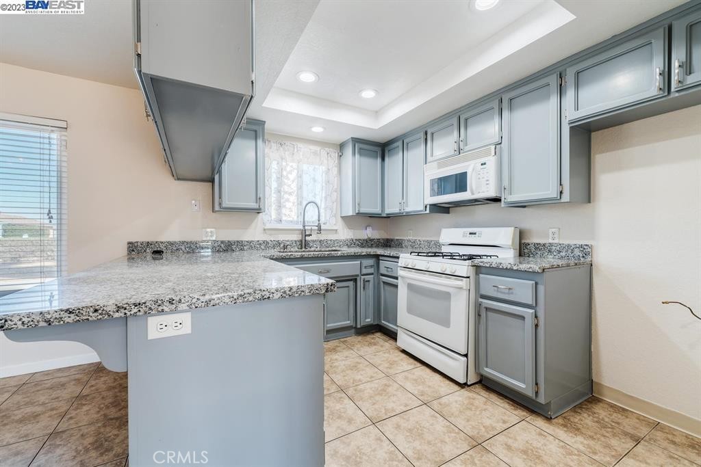21019 Rambling Road Apple Valley, CA 92308 - Photo 8 of 19