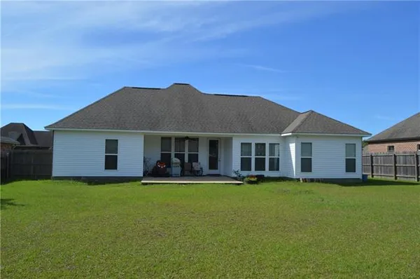 $335,000 | 116 Iberia Lane, Pineville, LA 71360