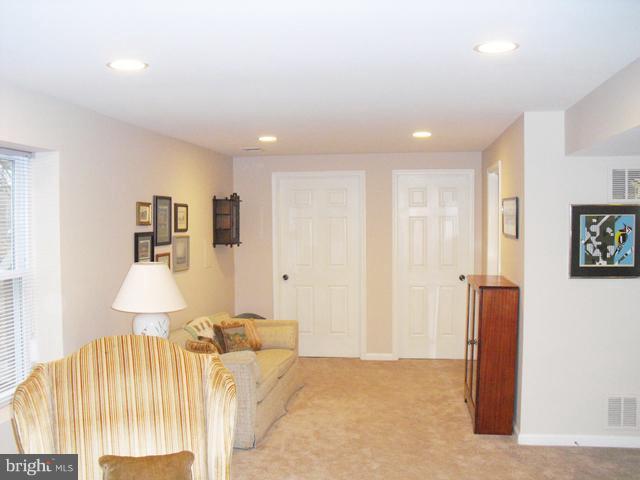7016 Maple Tree Lane Springfield, VA 22152 - Photo 3 of 17 Interior (General)