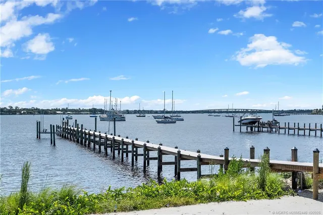 a view of a terrace with sitting area