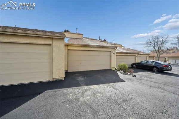 $379,990 | 3461 Trenary Lane, Colorado Springs, CO 80918