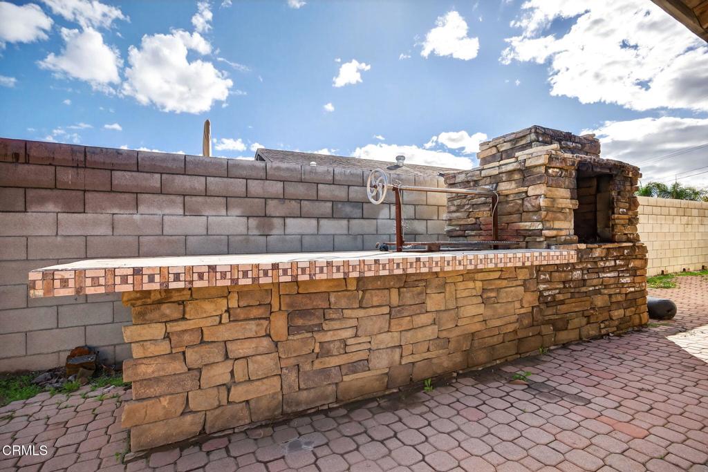 729 Ralph Way Santa Paula, CA 93060 - Photo 31 of 55 a view of terrace