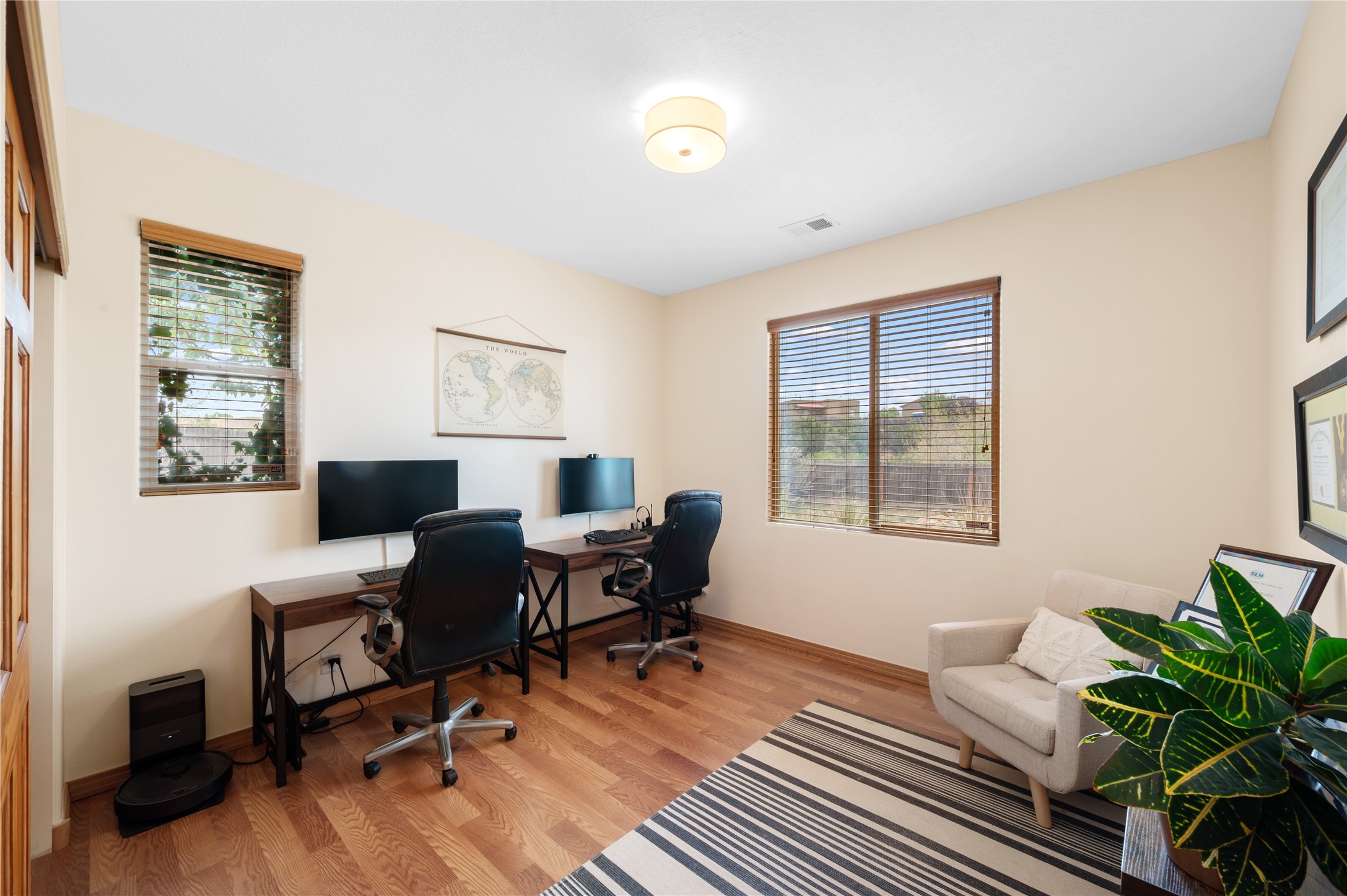 7320 Rio Del Sol Santa Fe, NM 87507 - Photo 18 of 23 Guest room 2/office ground floor