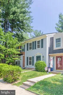 $370,000 | 20528 Strath Haven Drive, Gaithersburg, MD 20886