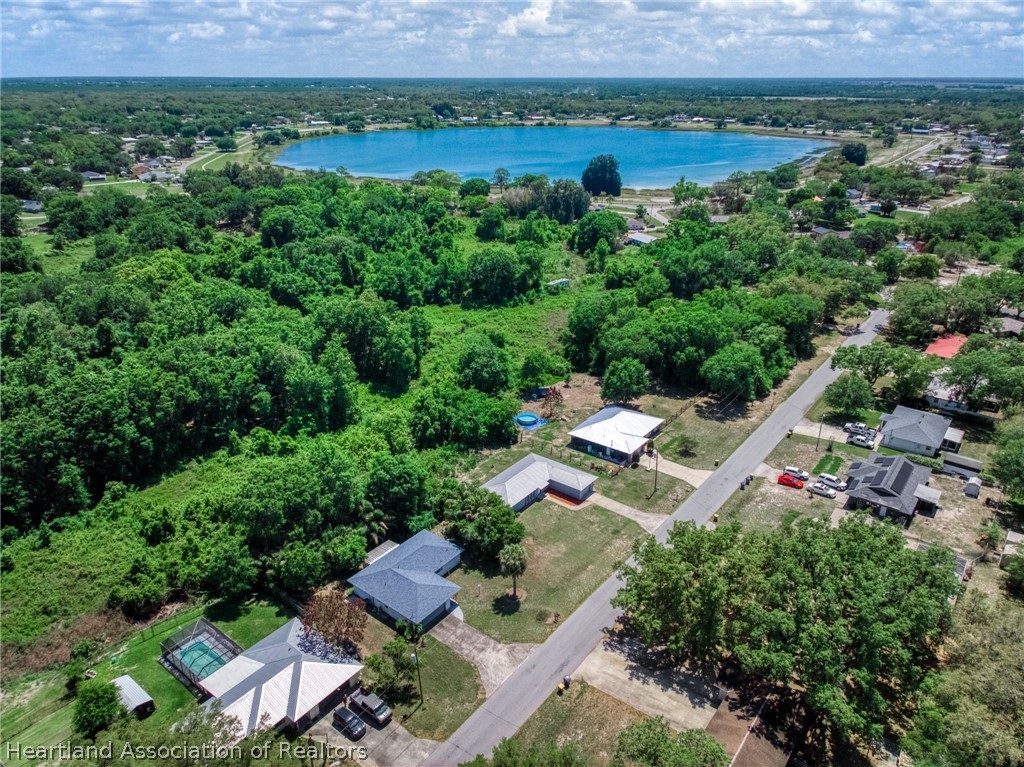 2892 North Bowden Road Avon Park, FL 33825 - Photo 4 of 41