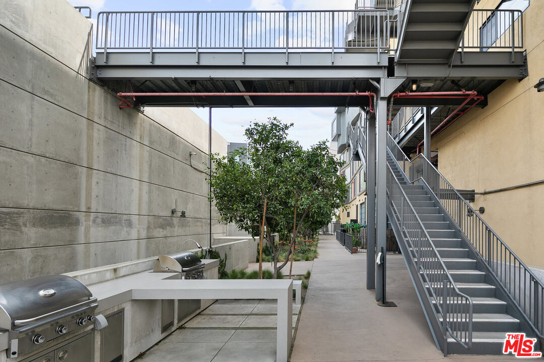 200 North San Fernando Road, Unit 320 Los Angeles, CA 90031 - Photo 18 of 20