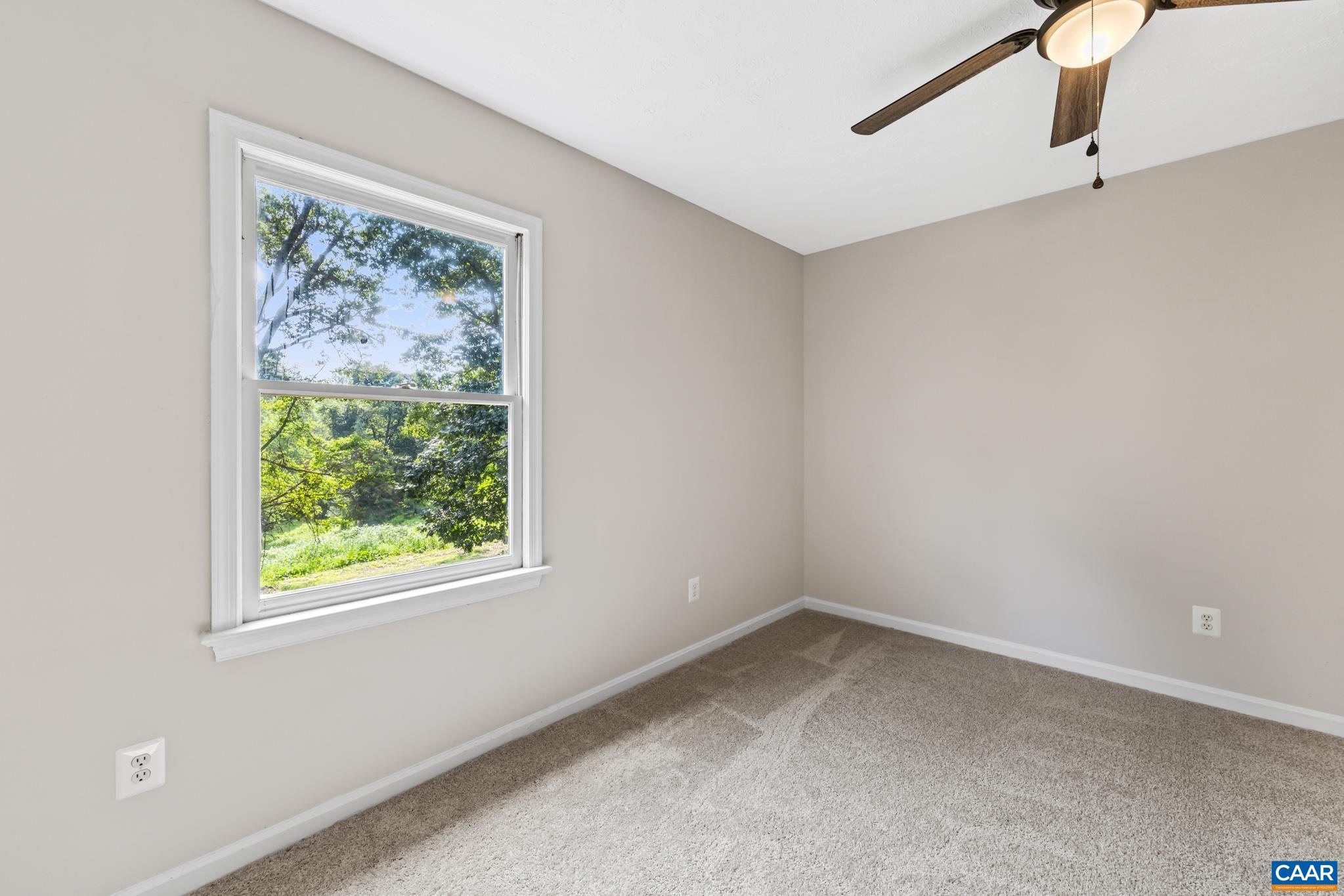 13259 Stonehouse Mountain Road Culpeper, VA 22701 - Photo 23 of 31 an empty room with a window