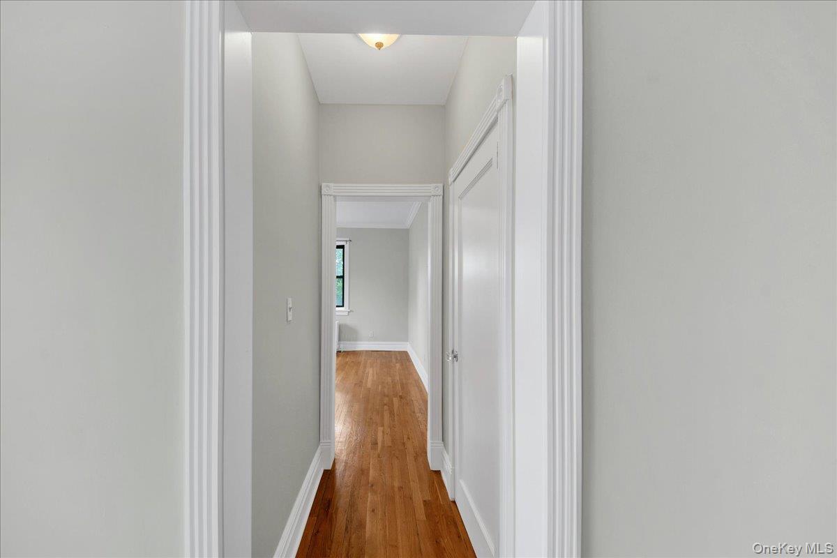 4784 Boston Post Road, Unit A 24 Pelham, NY 10803 - Photo 10 of 18 hallway