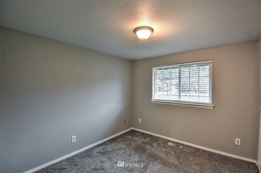 613 Overhulse Road Northwest Olympia, WA 98502 - Photo 25 of 35 Gallery Image 25