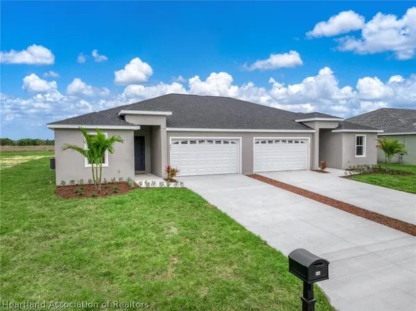 $1,950 | 845 Peach Tree Drive, Lake Placid, FL 33852