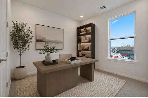 $290,000 | 102 East 44th Street, Unit C, Houston, TX 77018