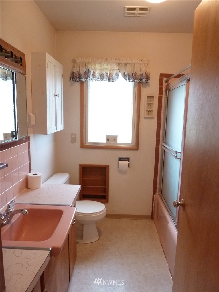 515 Southwest 16th Street Chehalis, WA 98532 - Photo 11 of 17 Gallery Image 11