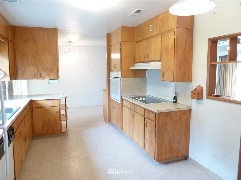 515 Southwest 16th Street Chehalis, WA 98532 - Photo 7 of 17 Gallery Image 7