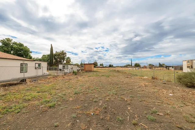 a view of a lake with houses