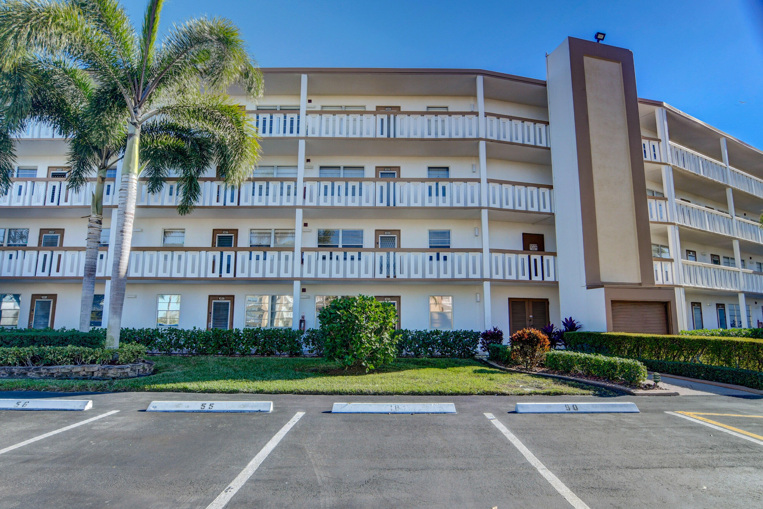 1035 Cornwall East Boca Raton, FL 33434 - Photo 13 of 91 25_dsc_9472_3_4_5_6