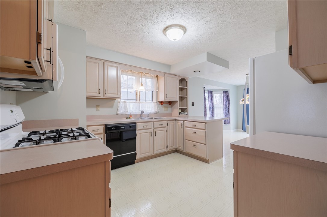 1028 Cane Patch Webster, NY 14580 - Photo 8 of 21