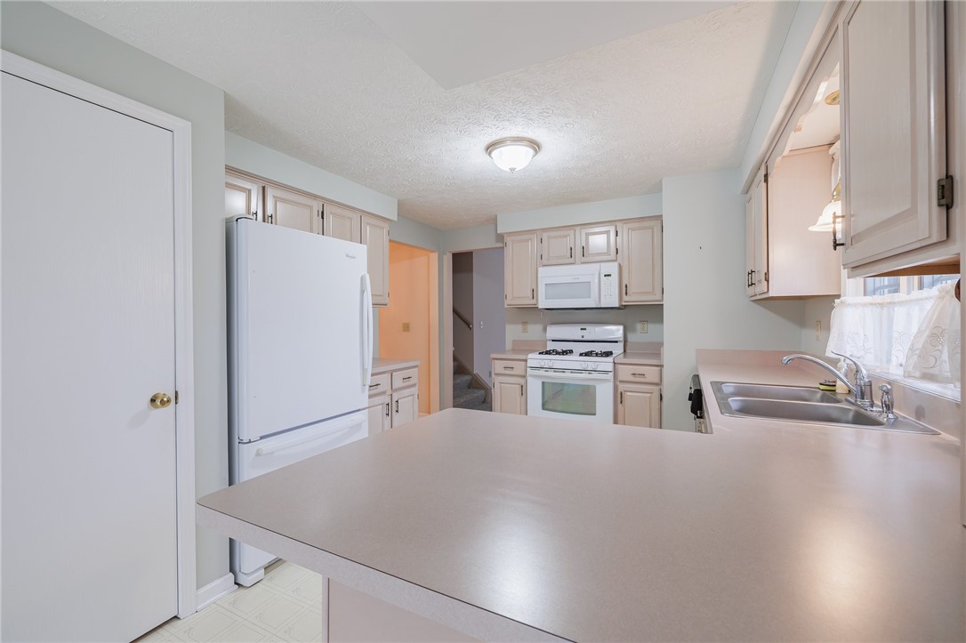 1028 Cane Patch Webster, NY 14580 - Photo 9 of 21