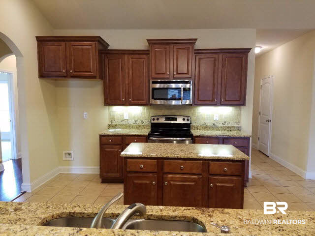 2195 Taylor Pointe Boulevard Mobile, AL 36695 - Photo 10 of 25