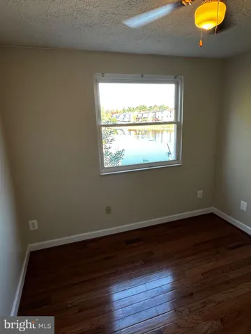 $2,700 | 8305 Pondside Terrace, Alexandria, VA 22309