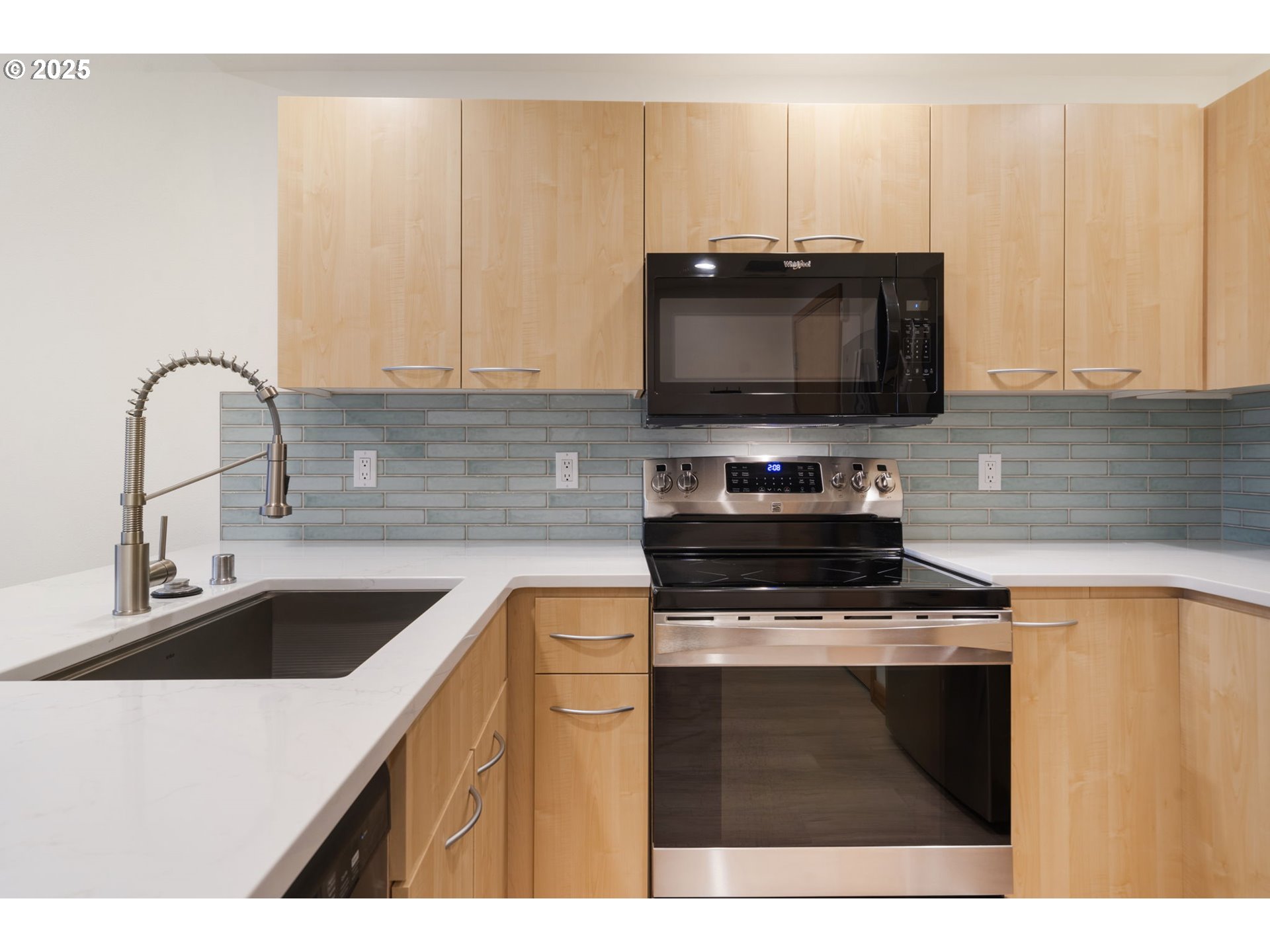 300 West 8th Street, Unit 220 Vancouver, WA 98660 - Photo 12 of 31