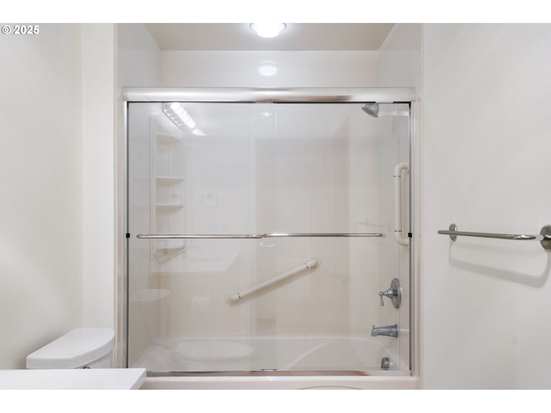 300 West 8th Street, Unit 220 Vancouver, WA 98660 - Photo 19 of 31