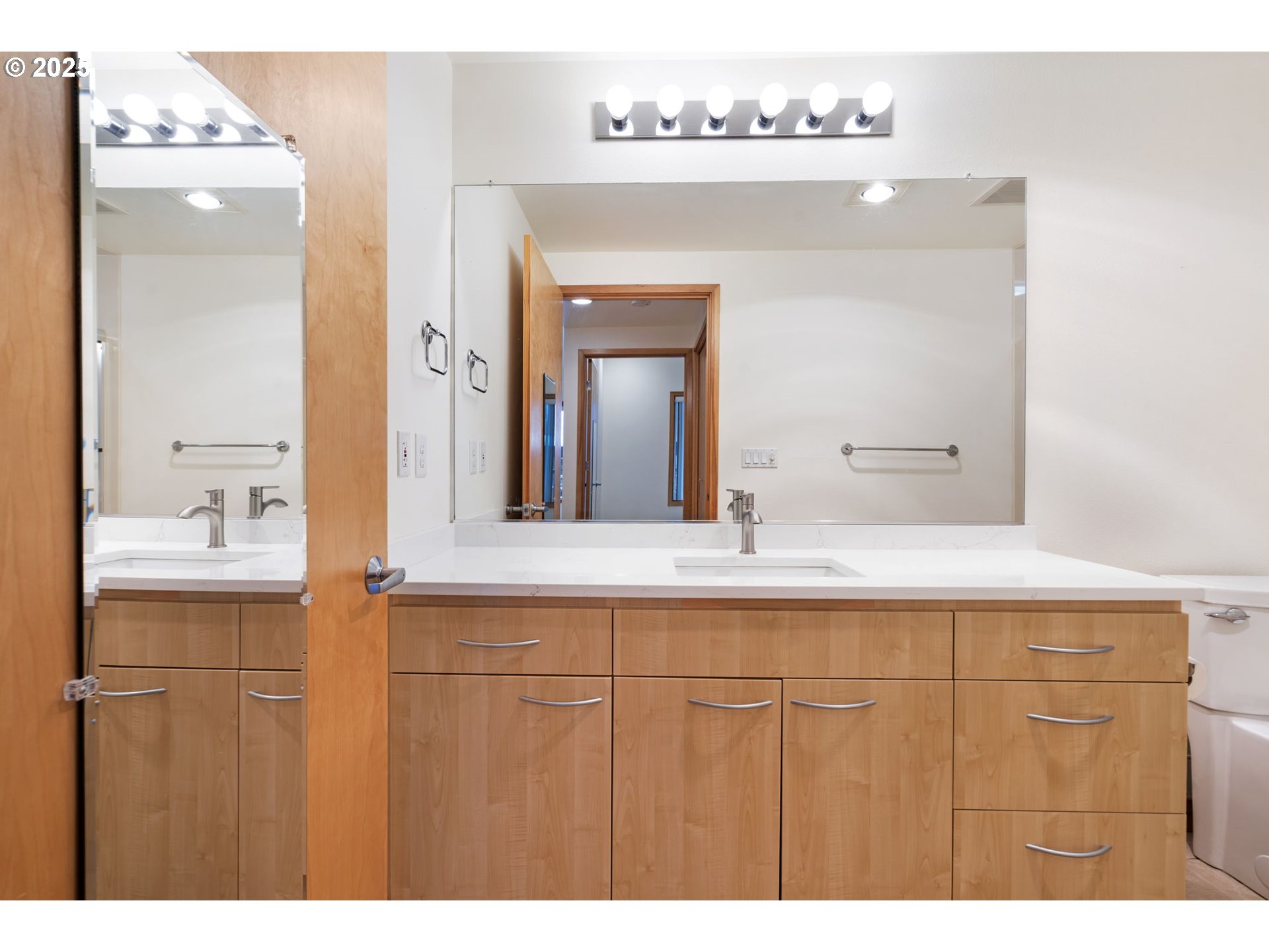 300 West 8th Street, Unit 220 Vancouver, WA 98660 - Photo 20 of 31