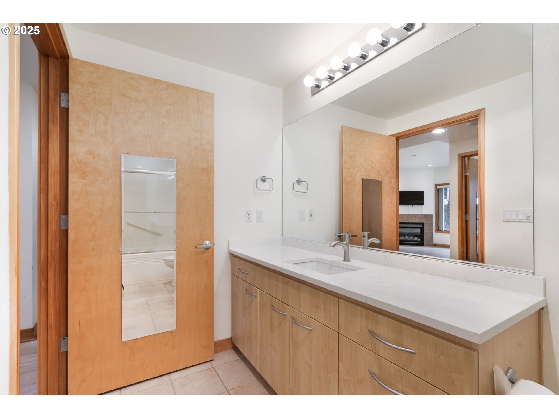 300 West 8th Street, Unit 220 Vancouver, WA 98660 - Photo 21 of 31