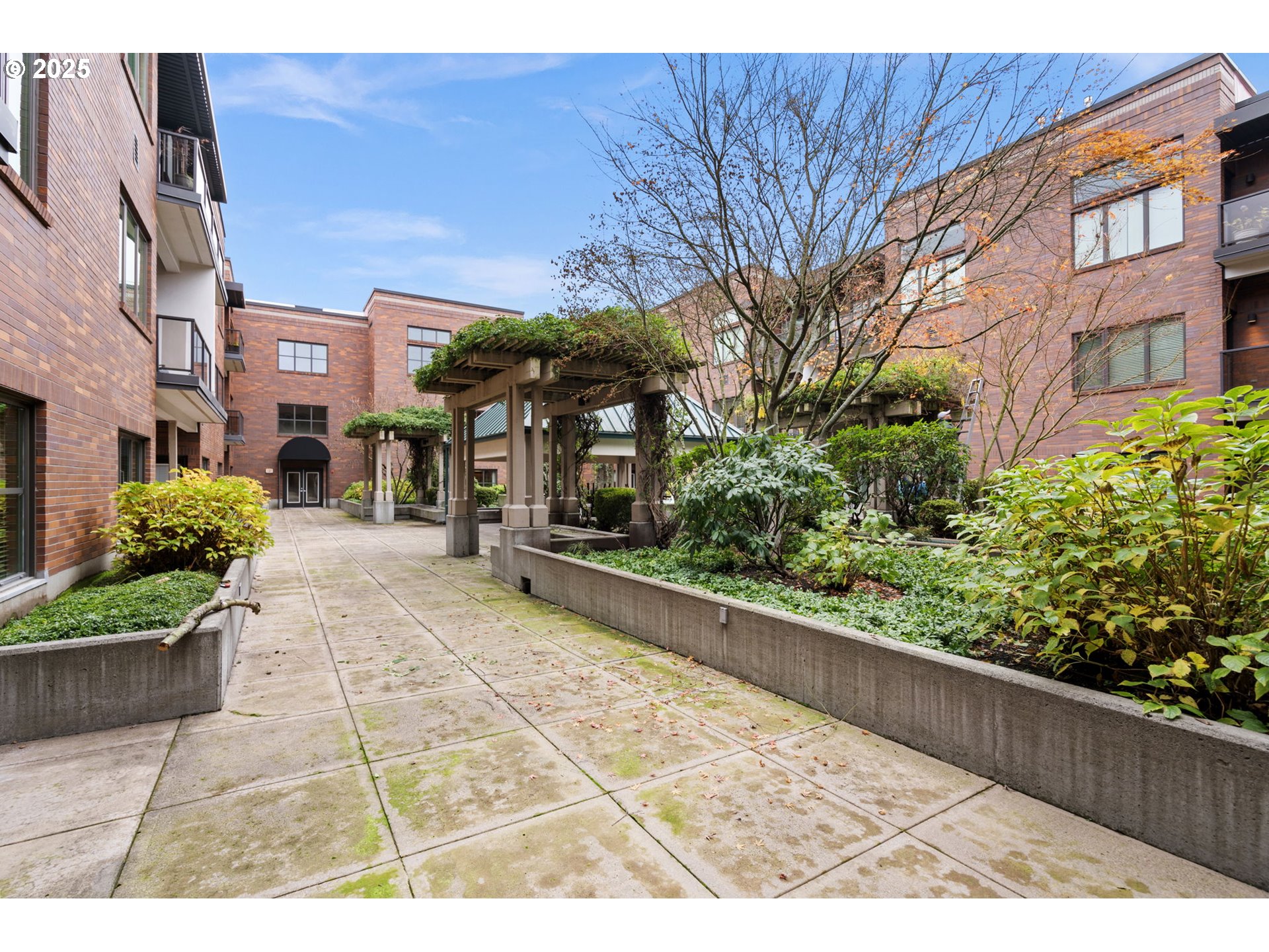 300 West 8th Street, Unit 220 Vancouver, WA 98660 - Photo 28 of 31