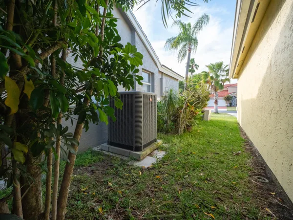 $549,900 | 12668 White Coral Drive, Wellington, FL 33414