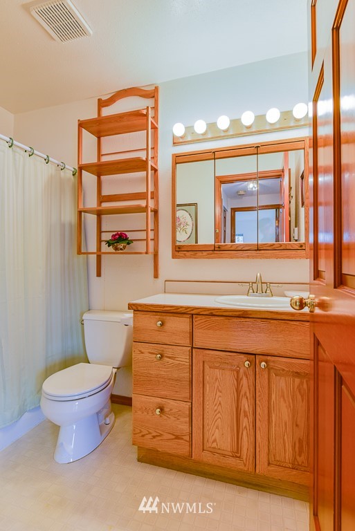 4416 Dyes Inlet Road Northwest Bremerton, WA 98312 - Photo 17 of 24 Gallery Image 17