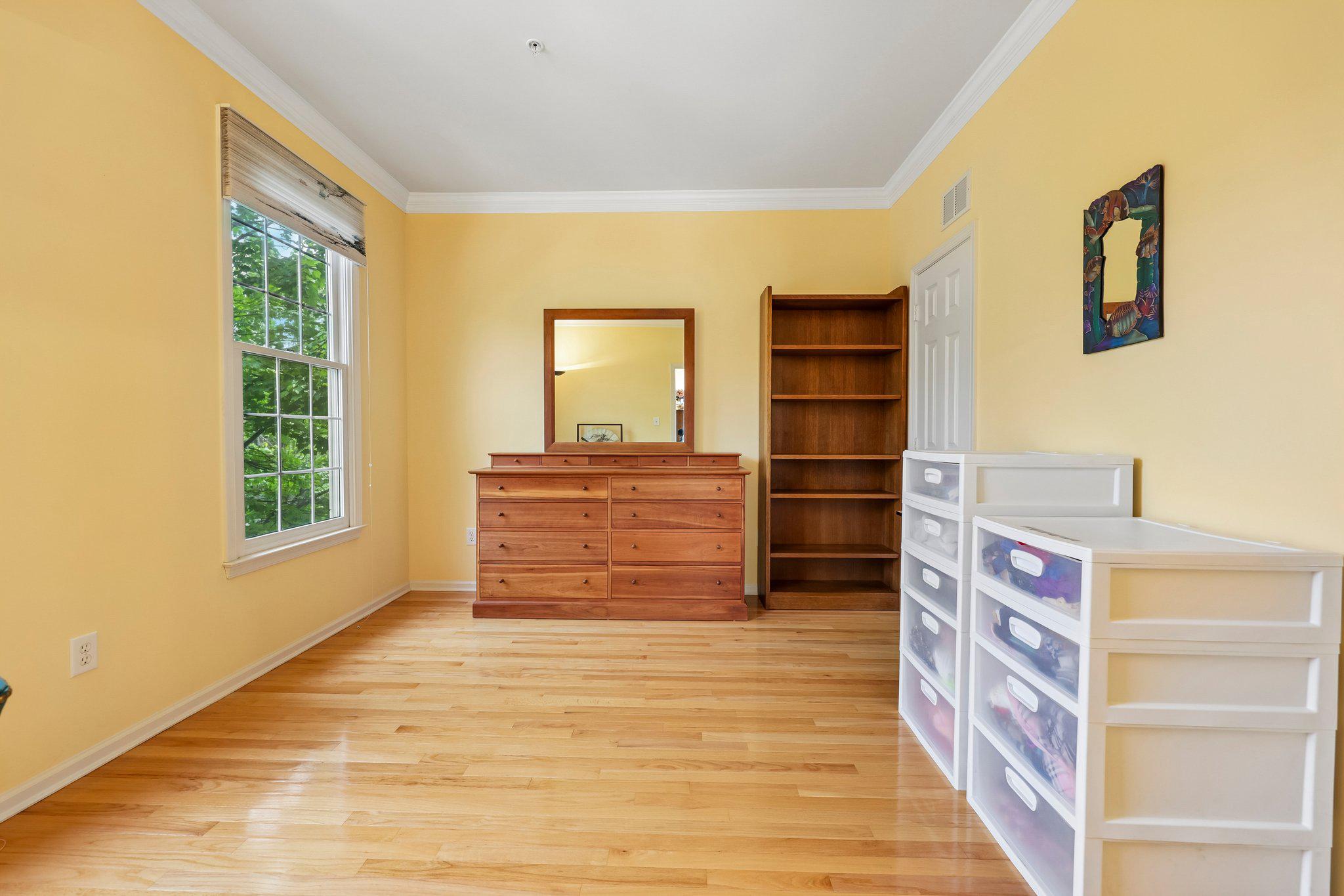 331 Alfandre Street Gaithersburg, MD 20878 - Photo 19 of 38 Bright and airy bedroom 2.