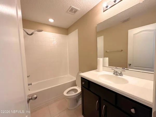 $3,000 | 4578 Silverthorn Drive, Jacksonville, FL 32258