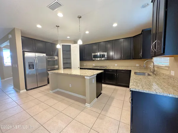 $3,000 | 4578 Silverthorn Drive, Jacksonville, FL 32258