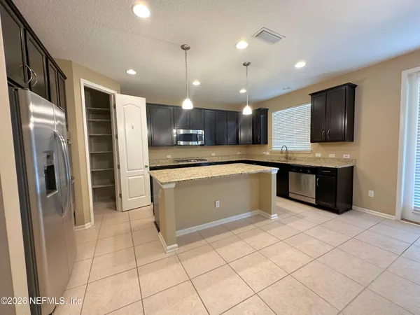 $3,000 | 4578 Silverthorn Drive, Jacksonville, FL 32258