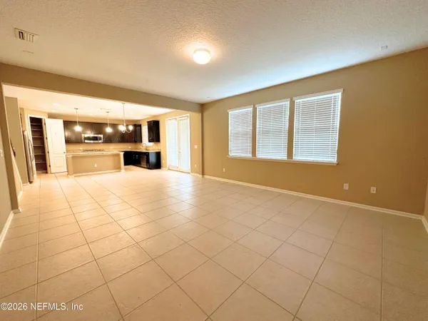 $3,000 | 4578 Silverthorn Drive, Jacksonville, FL 32258