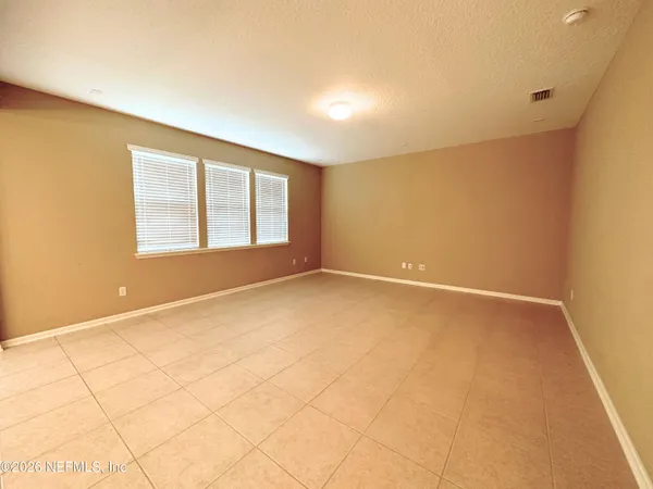 $3,000 | 4578 Silverthorn Drive, Jacksonville, FL 32258