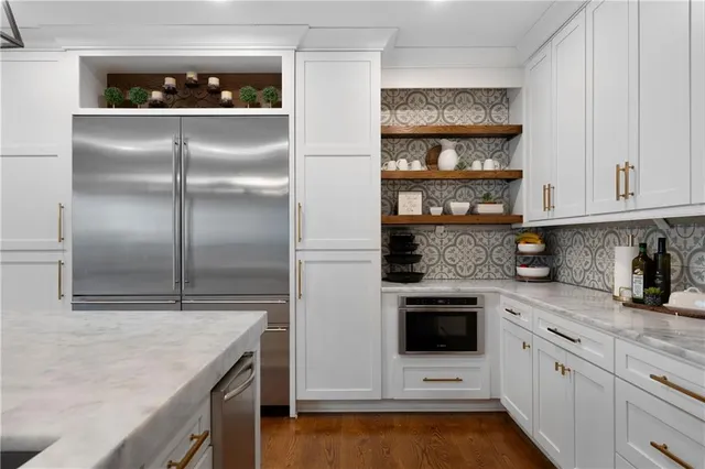 $960,000 | 10 Woodland Drive, Cartersville, GA 30120