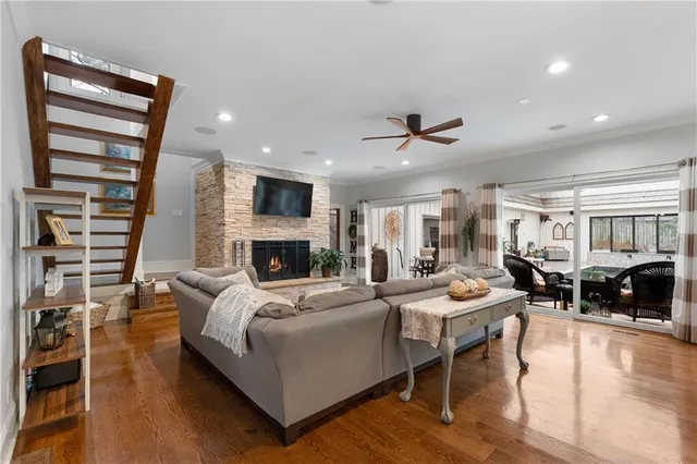 $960,000 | 10 Woodland Drive, Cartersville, GA 30120