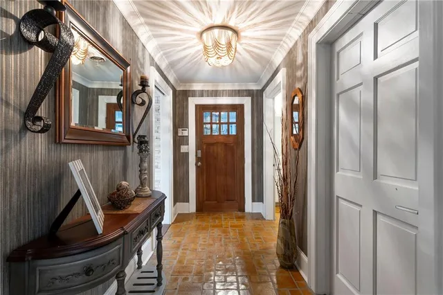 $960,000 | 10 Woodland Drive, Cartersville, GA 30120