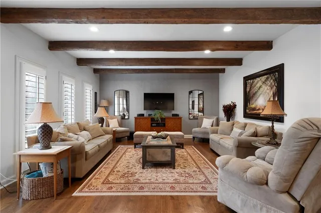 $960,000 | 10 Woodland Drive, Cartersville, GA 30120