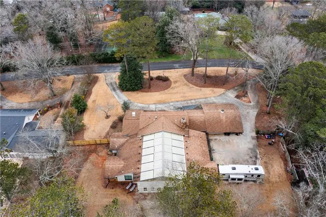 $960,000 | 10 Woodland Drive, Cartersville, GA 30120