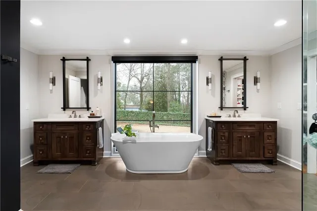 $960,000 | 10 Woodland Drive, Cartersville, GA 30120