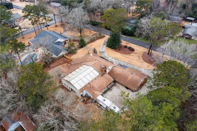 $960,000 | 10 Woodland Drive, Cartersville, GA 30120