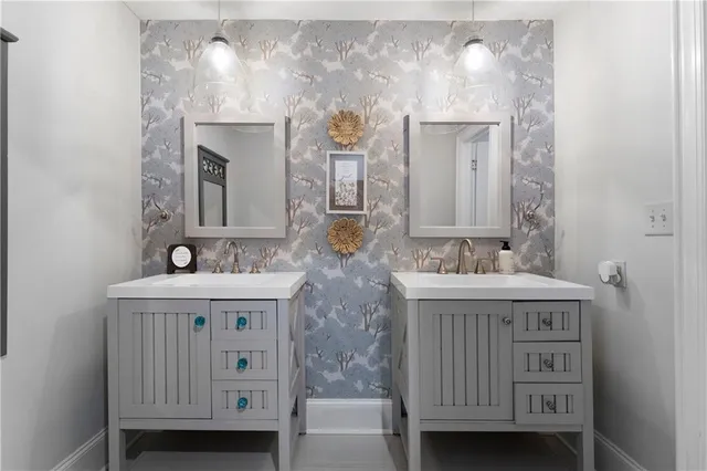 $960,000 | 10 Woodland Drive, Cartersville, GA 30120