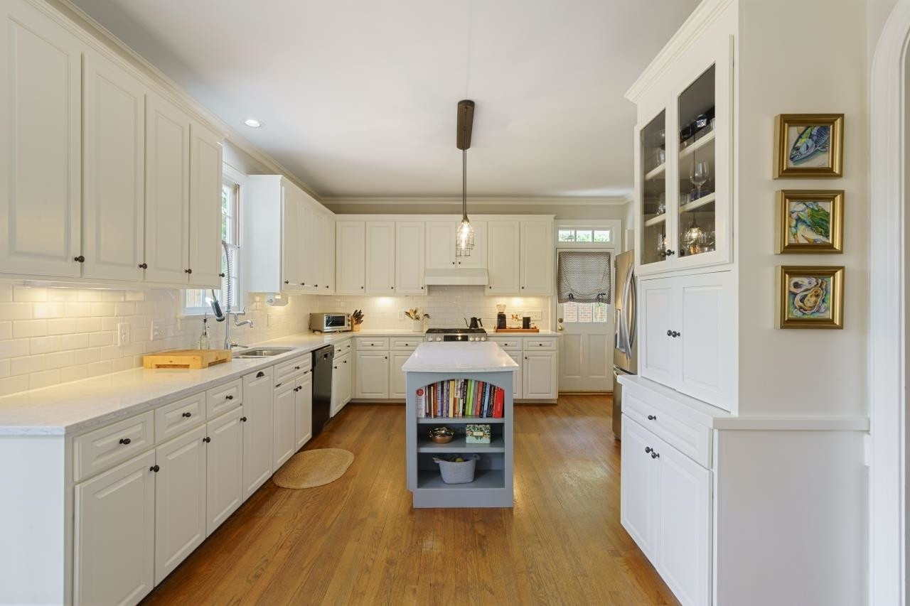 1216 Weldon Place Raleigh, NC 27608 - Photo 13 of 41 Photo 13