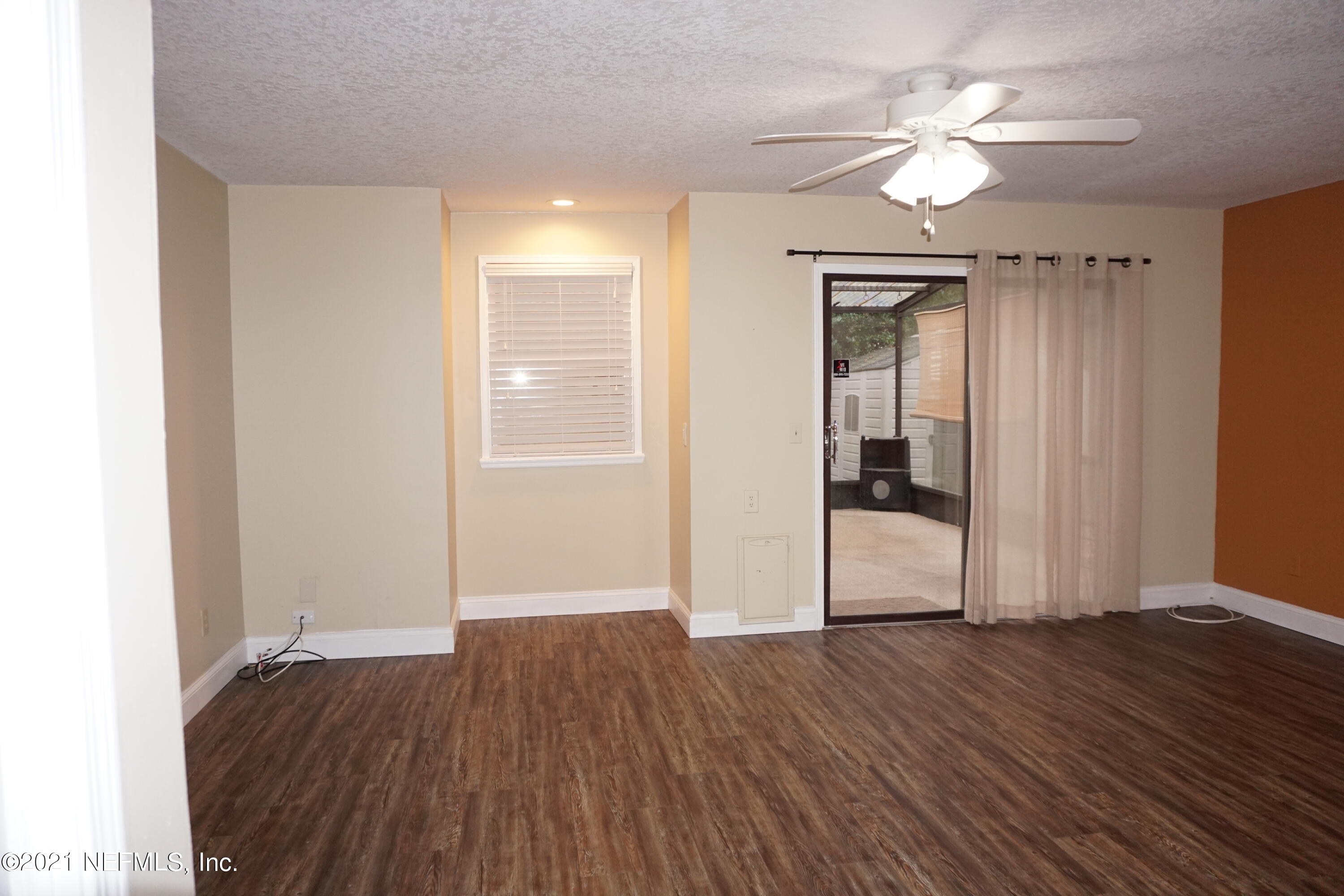 6032 Duclay Road Jacksonville, FL 32244 - Photo 9 of 35 DSC06491