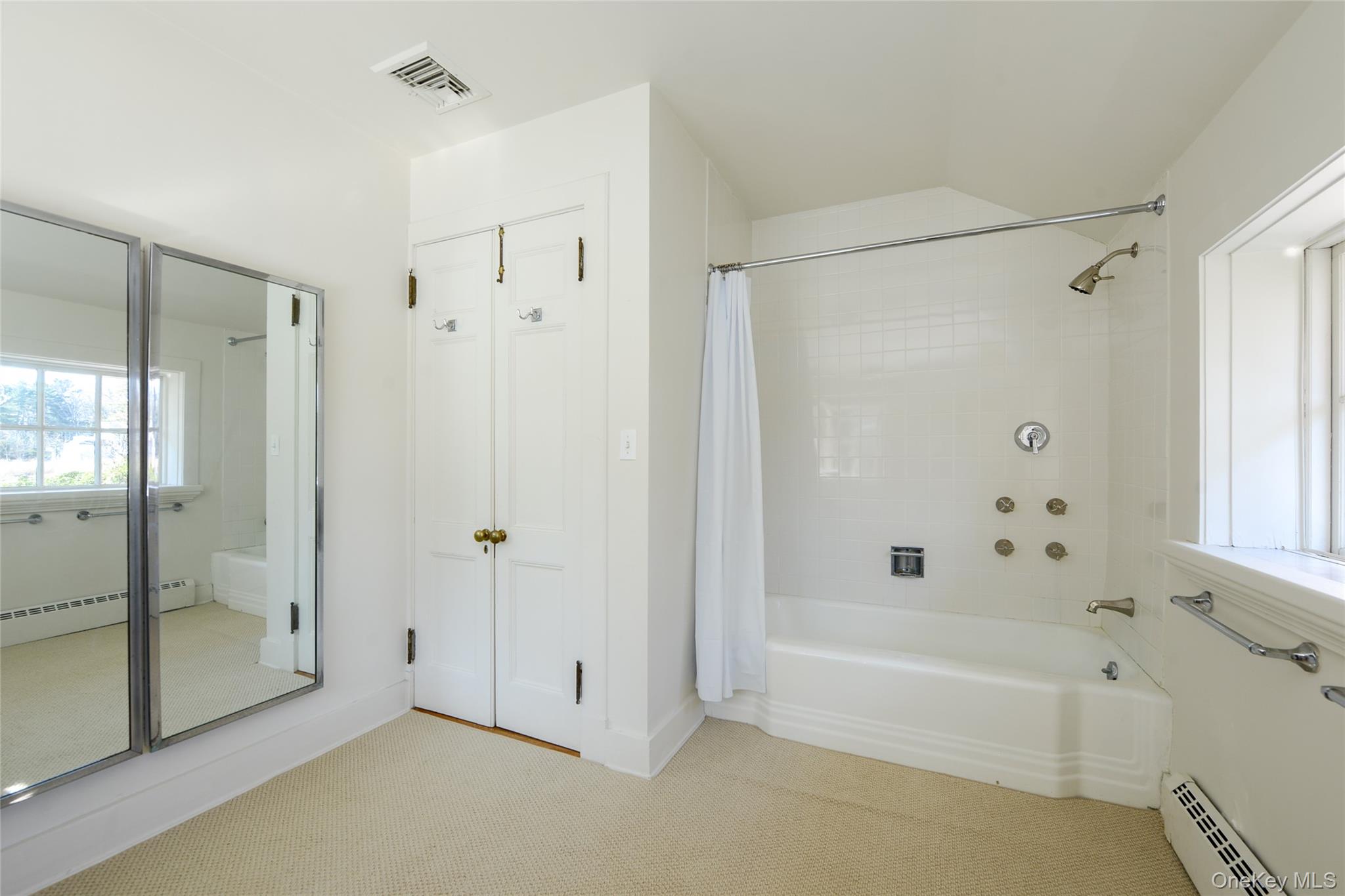 1 Pond Road Glen Cove, NY 11542 - Photo 28 of 36