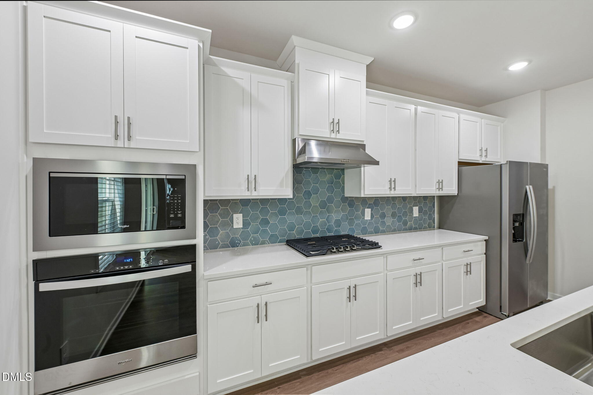 563 Hunter Way Clayton, NC 27520 - Photo 13 of 39 10 - Kitchen