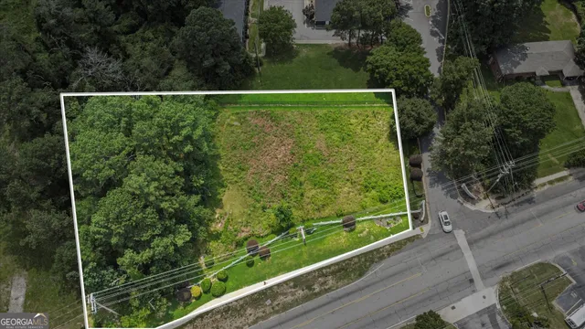 a view of a back yard