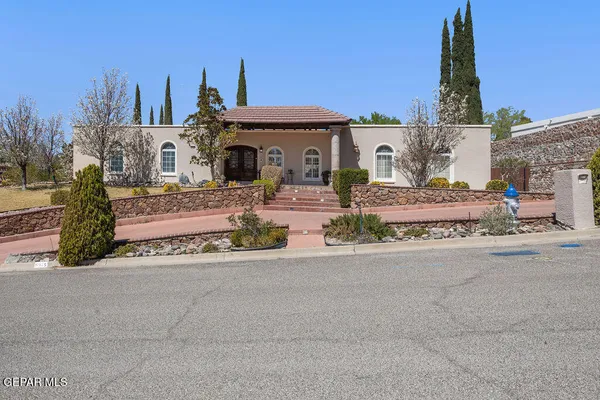 $1,090,000 | 6025 Torrey Pines Drive, El Paso, TX 79912